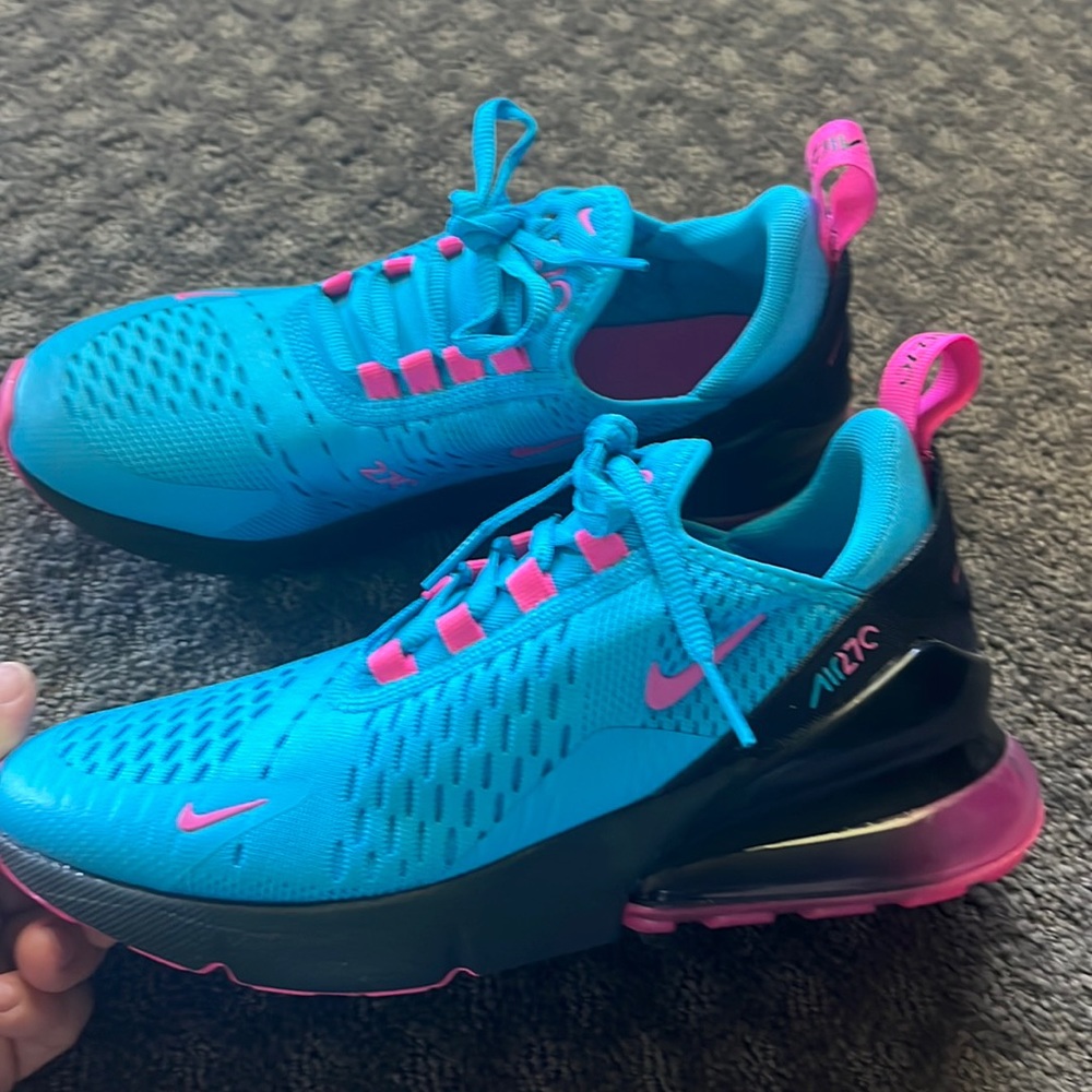 Nike Air 270 4.5Y/6.5 W *RARE*